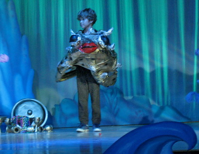 This little boy (he was a pufferfish) was in a fantastic costume.